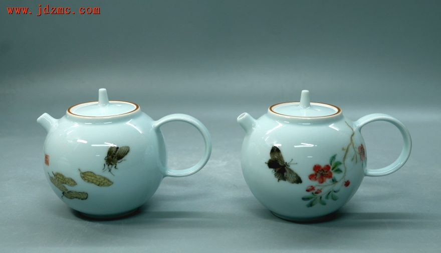 《乡趣..1》茶壶，粉彩.珐琅彩．宋士群(江西省高级工艺美术师)