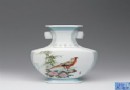 章鉴 鸟禽花卉 粉彩瓷瓶 拍卖成交价：RMB:168,000